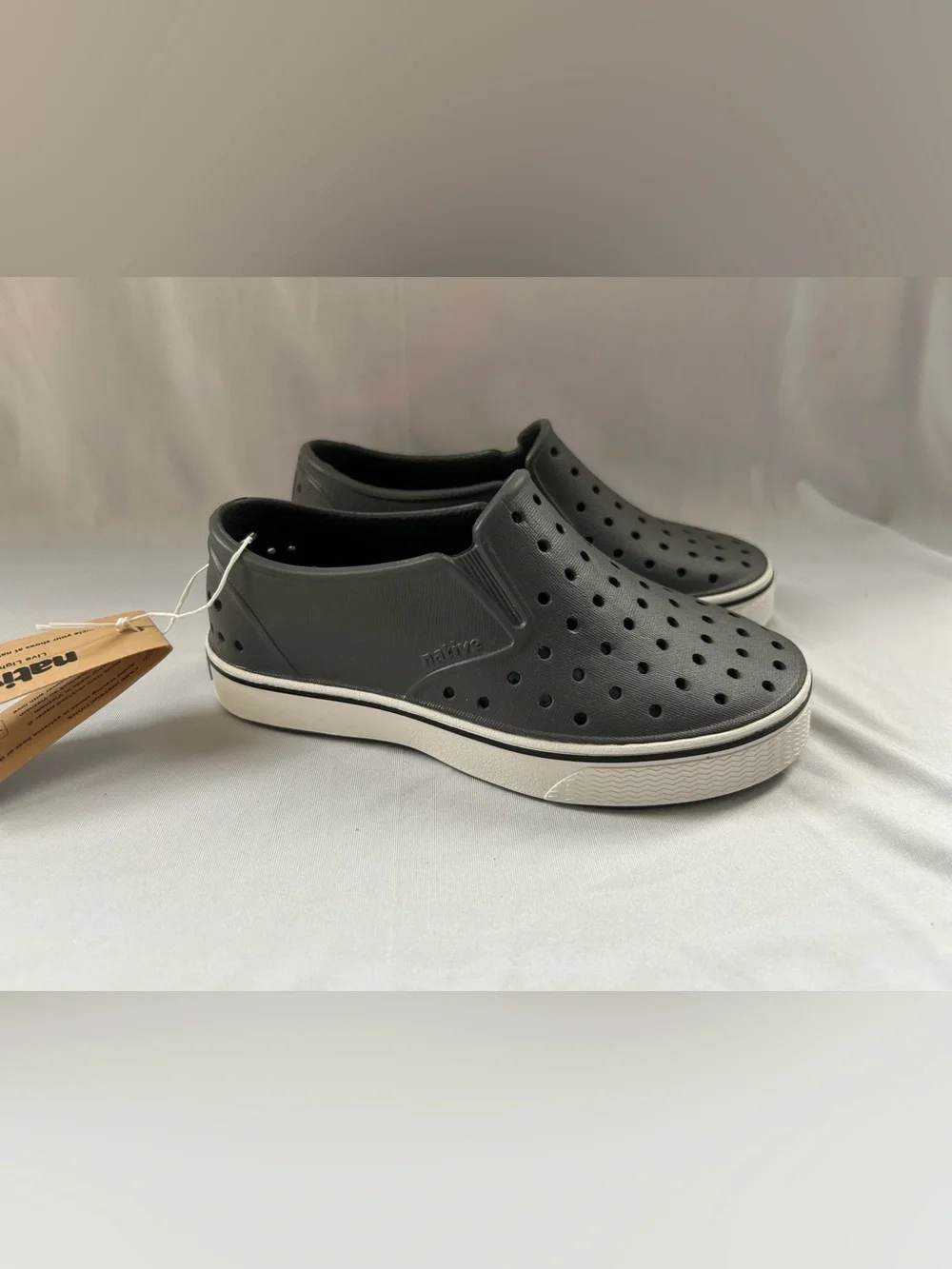 Native Jefferson Slip-On Loafers - Gray with White Sole kids 11